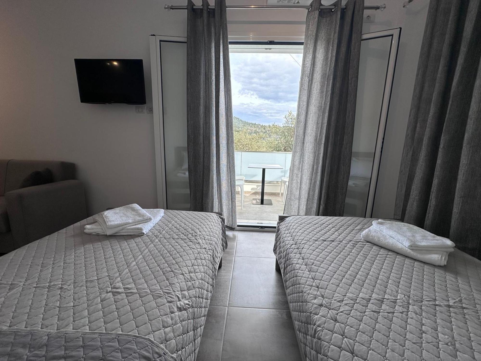Vila Melina Himare Exteriör bild