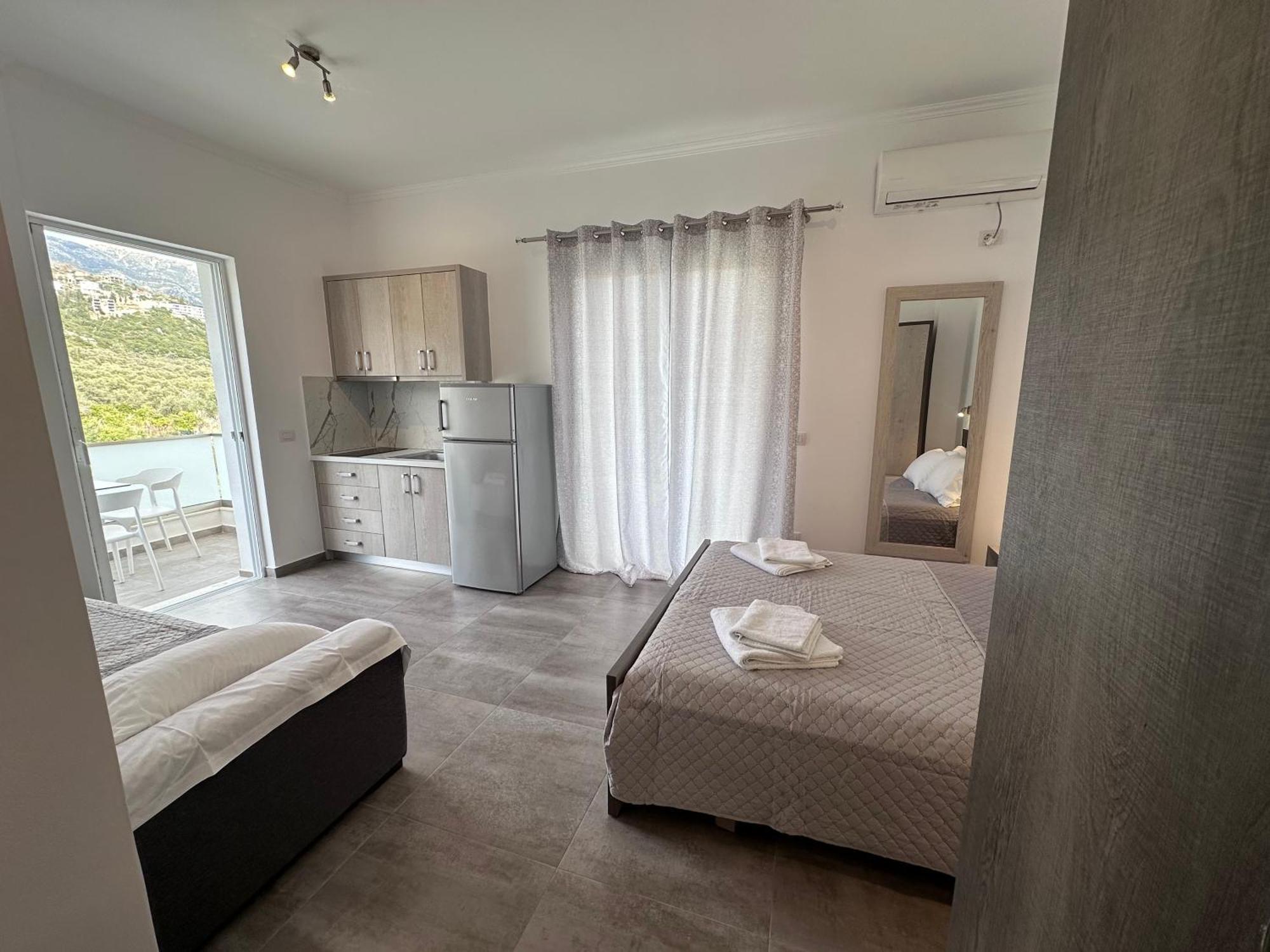 Vila Melina Himare Exteriör bild