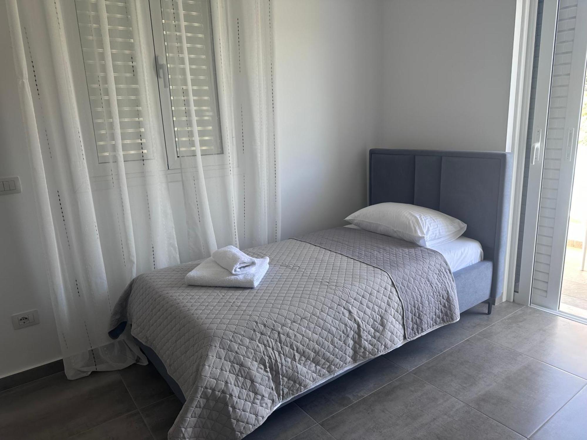 Vila Melina Himare Exteriör bild