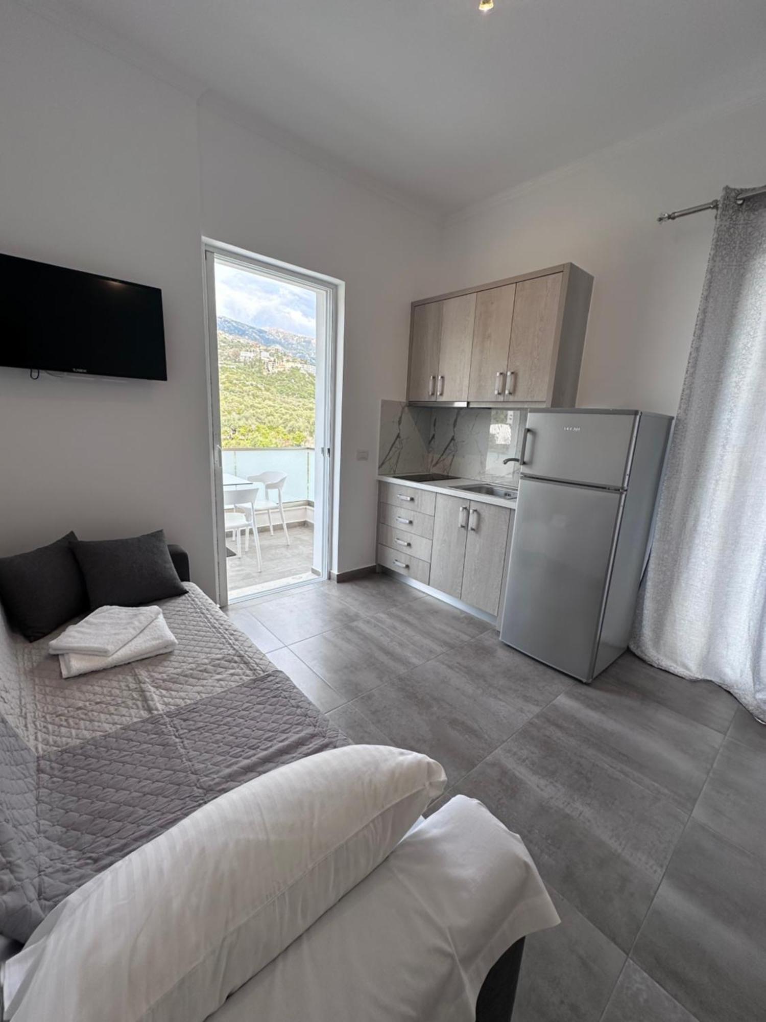 Vila Melina Himare Exteriör bild