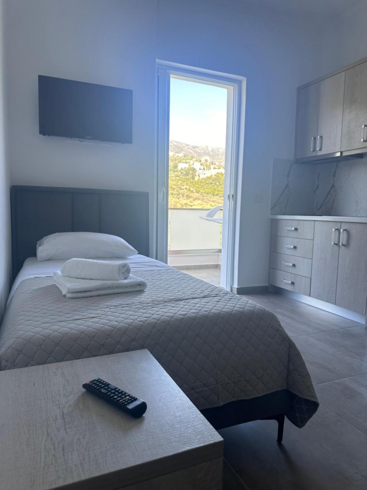 Vila Melina Himare Exteriör bild